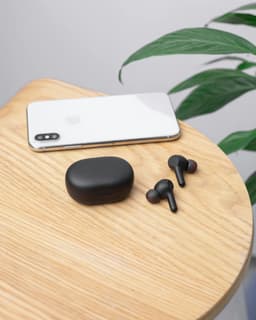 Mobiliar cu wireless charging – inovație discretă
