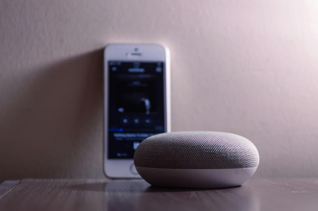 Mobilă cu wireless charging: cum să o alegi durabil