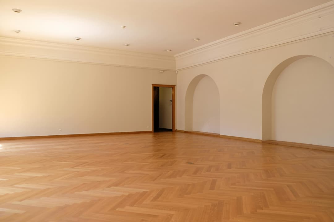 Cum transformi o cameră goală într-un home office ideal