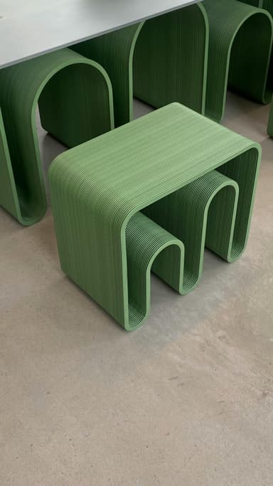 Mobilă modulară fabricată local – sustenabilitate la scară