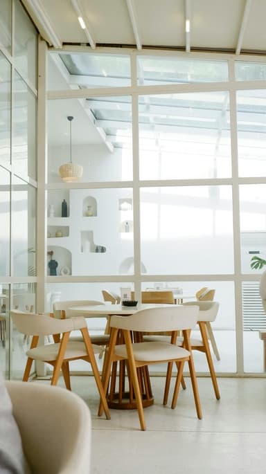 Mobilier upcycled: idei sustenabile pentru zona de dining