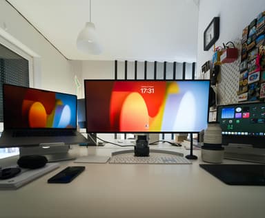 Integrarea tehnologiei discreet în design interior