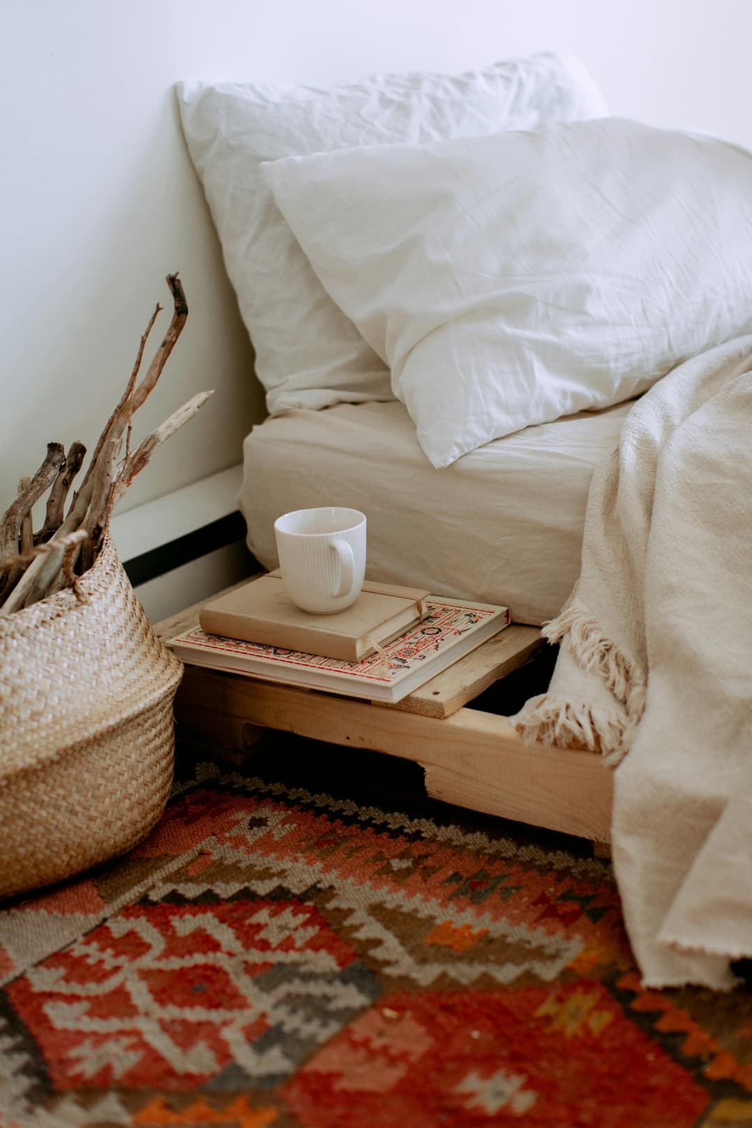 Dormitor boho cu buget redus