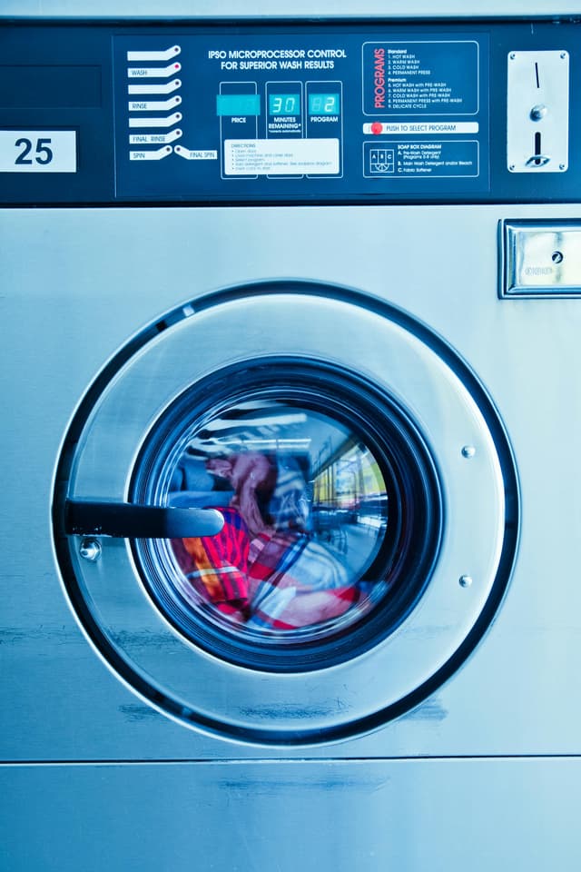 Top 10 trucuri pentru o curățenie mai rapidă și eficientă