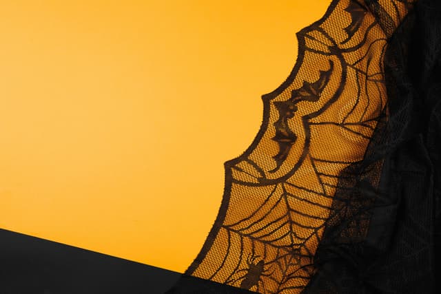 Halloween deco: patternuri dramatice în toamnă 2025