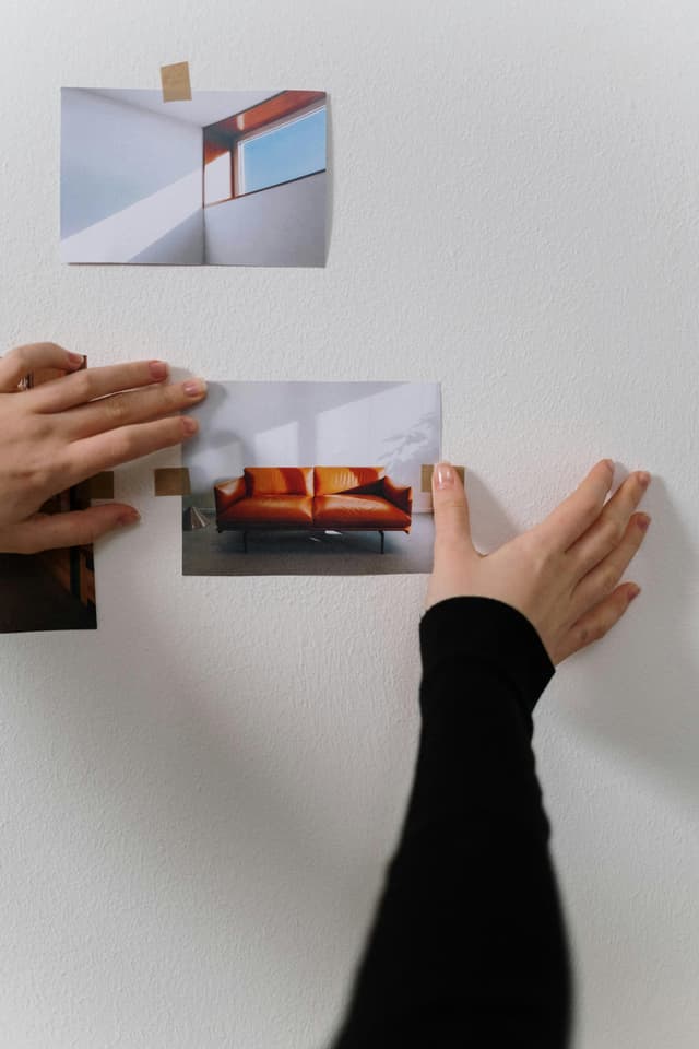 Amenajarea unui living lung și îngust – trucuri vizuale