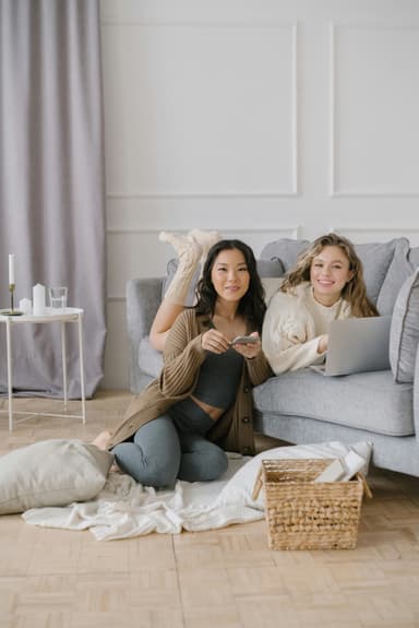 Living + birou acasă – delimitare eficientă