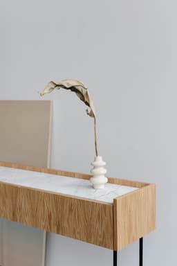 Mobilă sculpturală pentru statement subtil